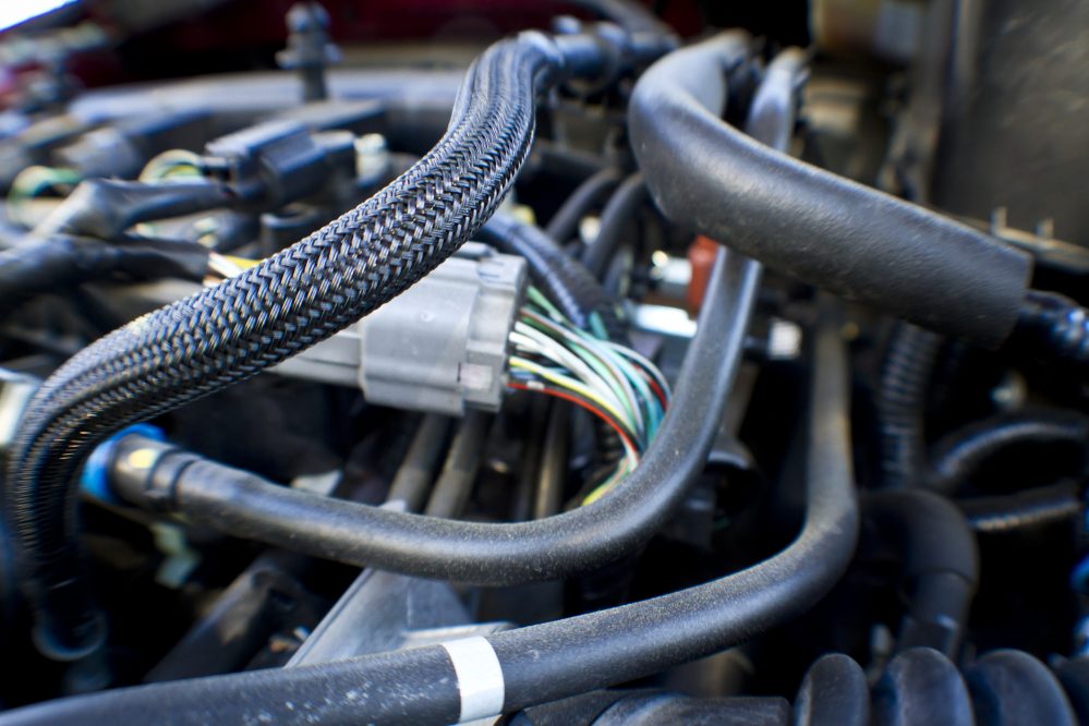 Hoses in outlet car